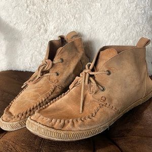 UGG Moccasin Tan Shoes